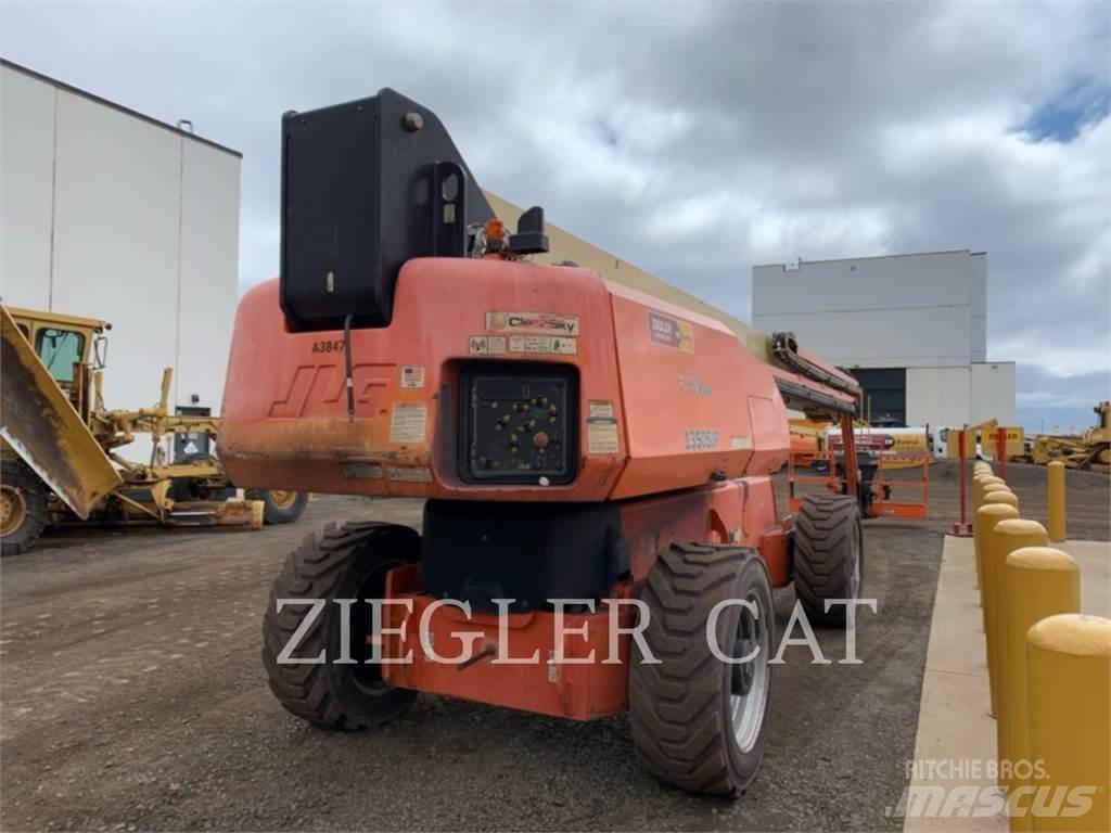 JLG 1350SJP 관절형 전동이동 리프트