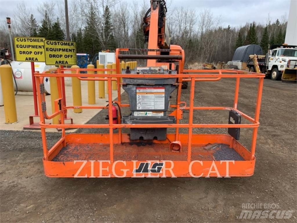 JLG 1350SJP 관절형 전동이동 리프트