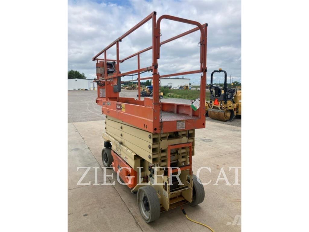 JLG 2632ES 가위형 리프트