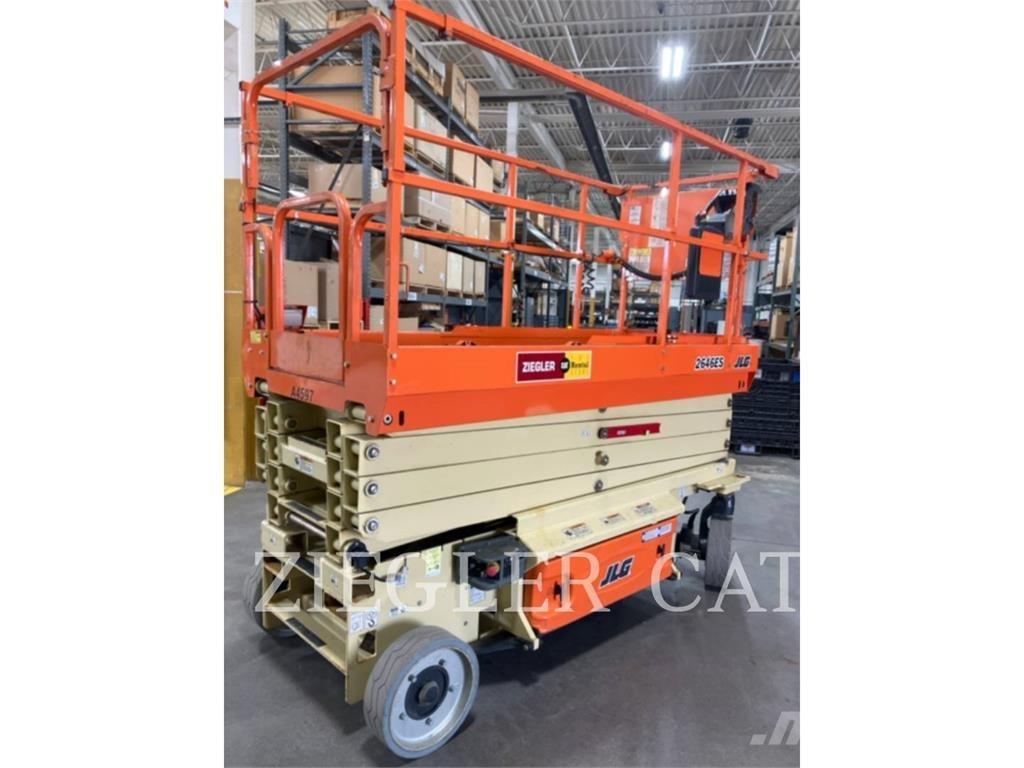 JLG 2646ES 가위형 리프트
