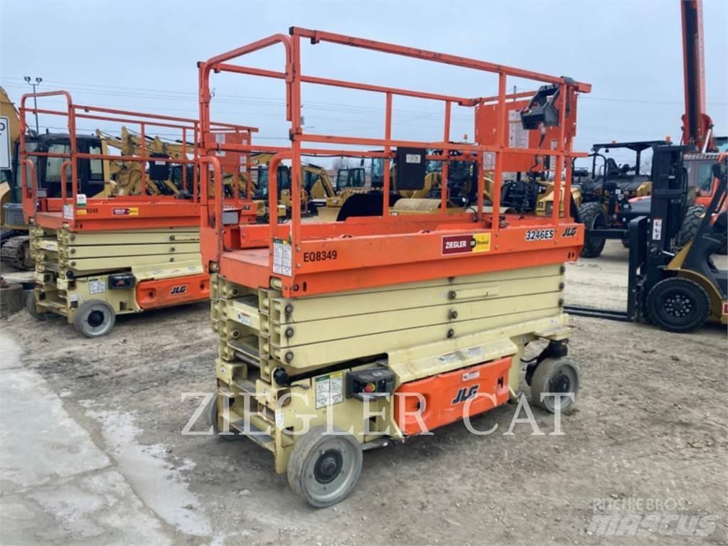 JLG 3246ES 가위형 리프트