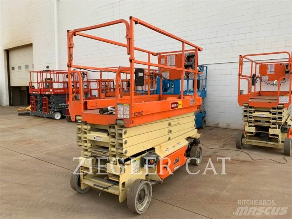 JLG 3246ES 가위형 리프트