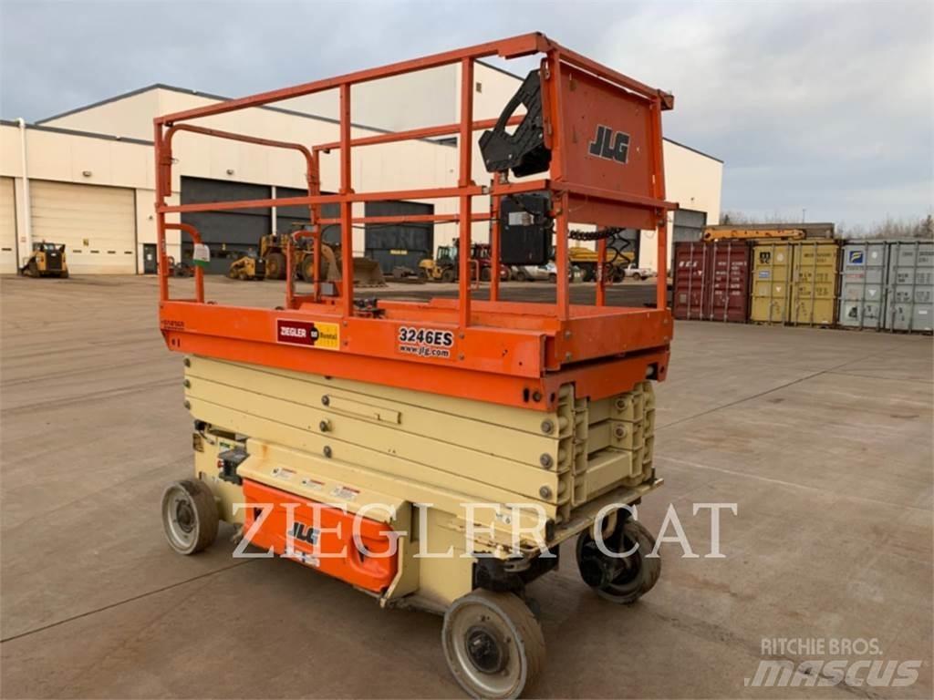 JLG 3246ES 가위형 리프트