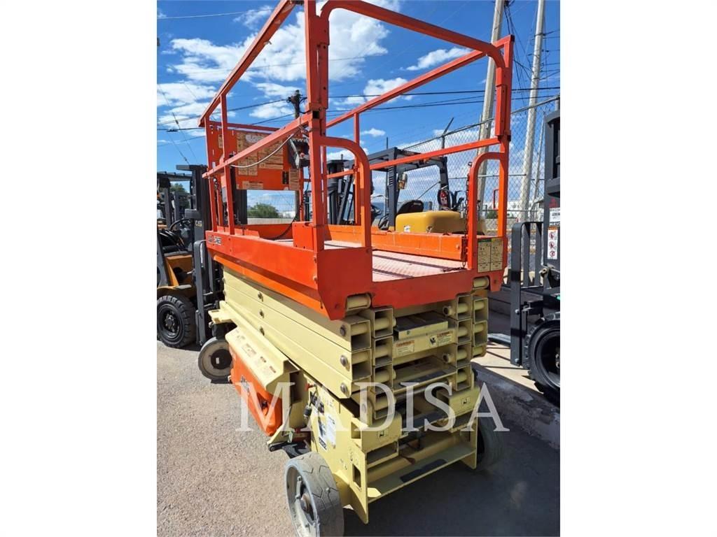 JLG 3246ES 가위형 리프트