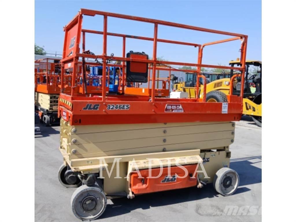 JLG 3246ES 가위형 리프트