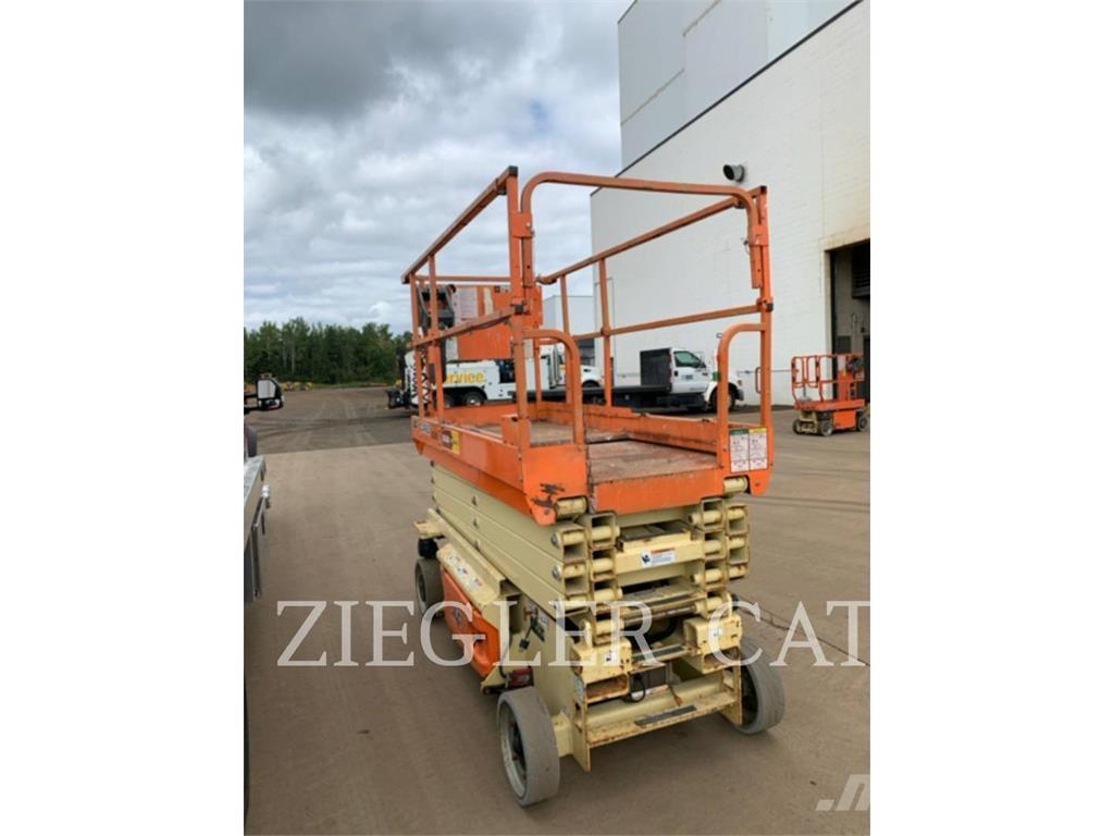 JLG 3246ES 가위형 리프트