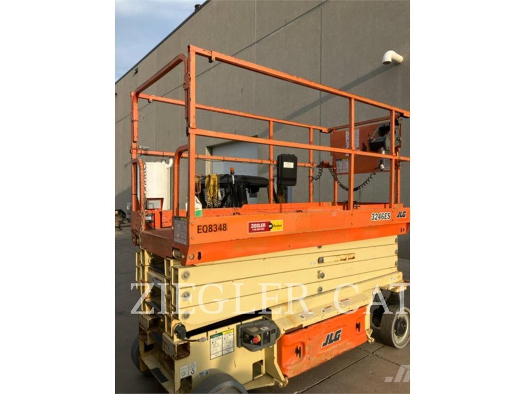 JLG 3246ES 가위형 리프트