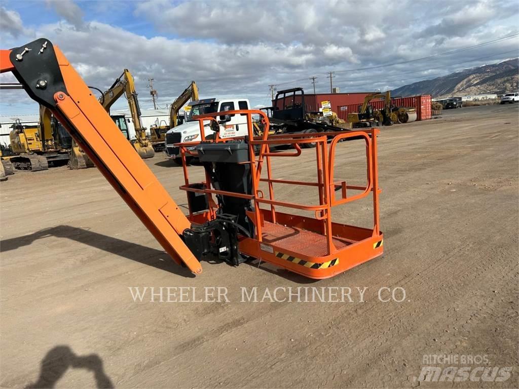 JLG 460SJ 관절형 전동이동 리프트