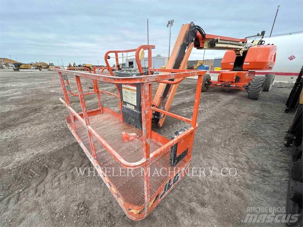 JLG 460SJ 관절형 전동이동 리프트