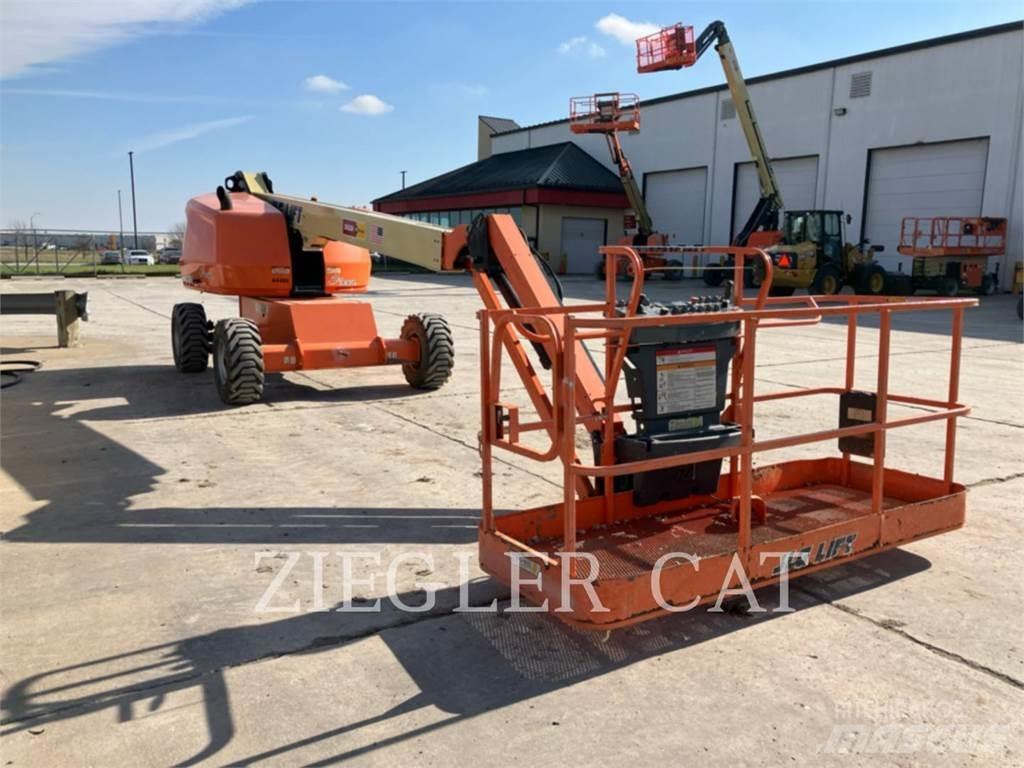 JLG 460SJ 관절형 전동이동 리프트