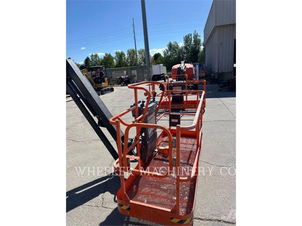 JLG 460SJ SP 관절형 전동이동 리프트