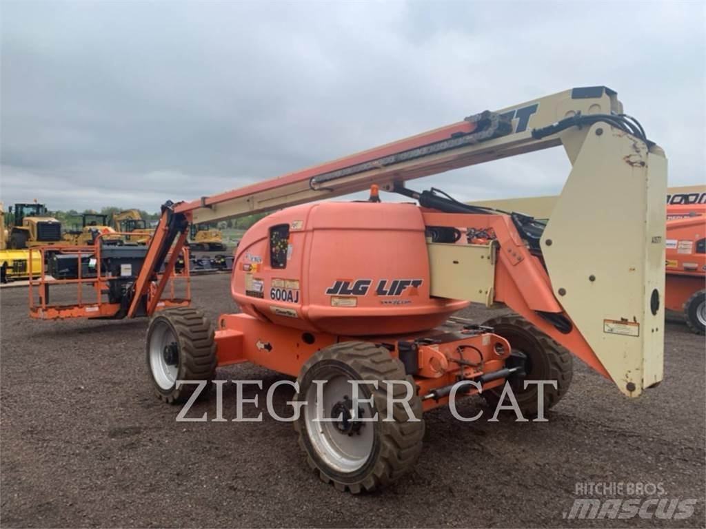 JLG 600AJ 관절형 전동이동 리프트
