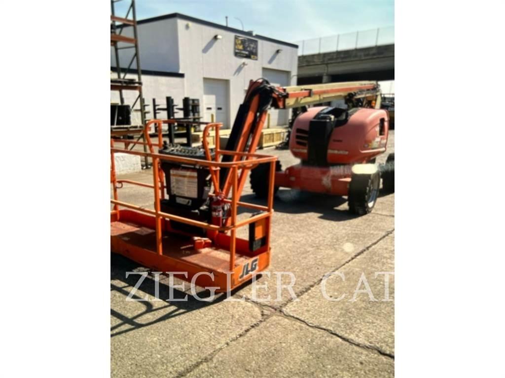 JLG 600AJ 관절형 전동이동 리프트
