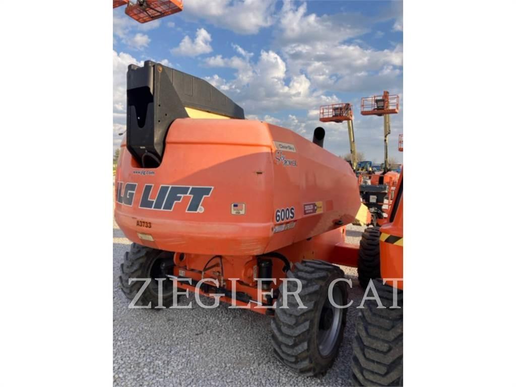 JLG 600S 관절형 전동이동 리프트