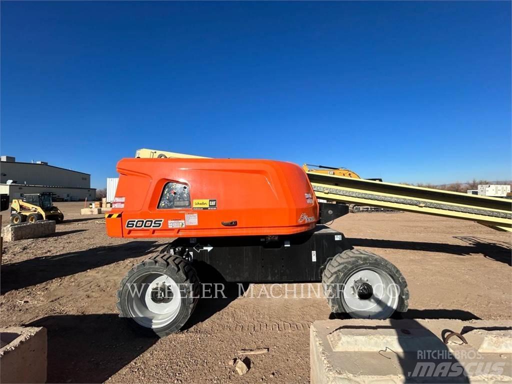 JLG 600S SP 관절형 전동이동 리프트