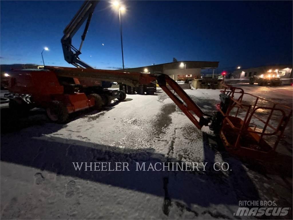 JLG 660SJ 관절형 전동이동 리프트