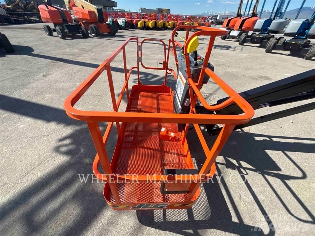 JLG 660SJ 관절형 전동이동 리프트
