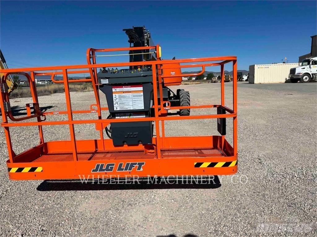 JLG 660SJ 관절형 전동이동 리프트