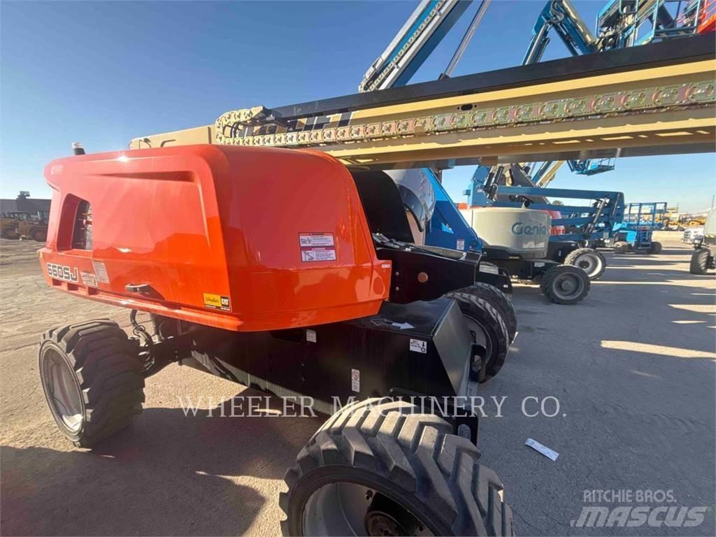 JLG 660SJ 관절형 전동이동 리프트