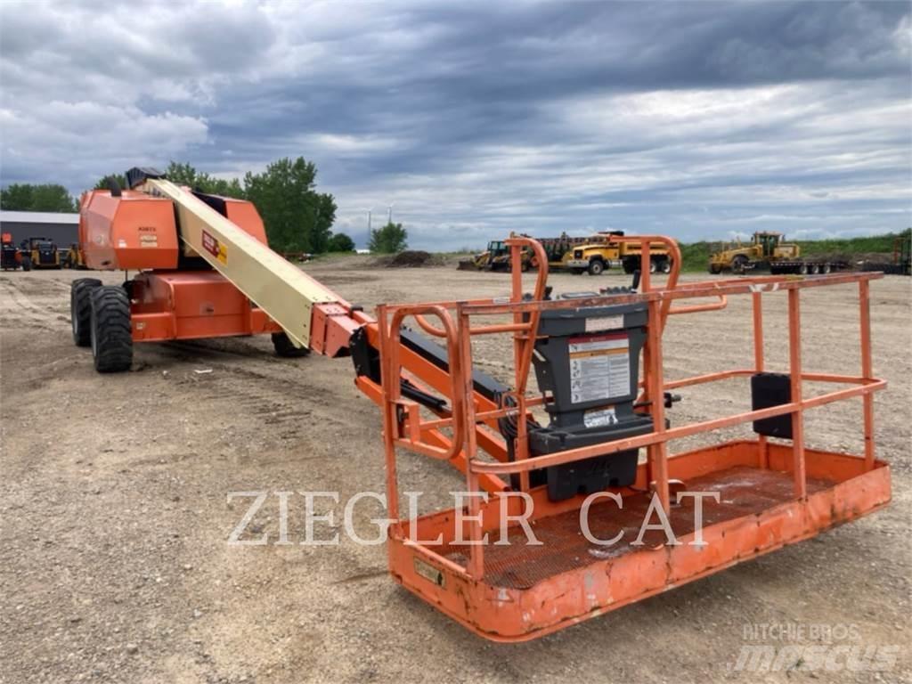 JLG 660SJ 관절형 전동이동 리프트