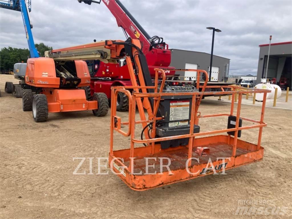 JLG 660SJ 관절형 전동이동 리프트