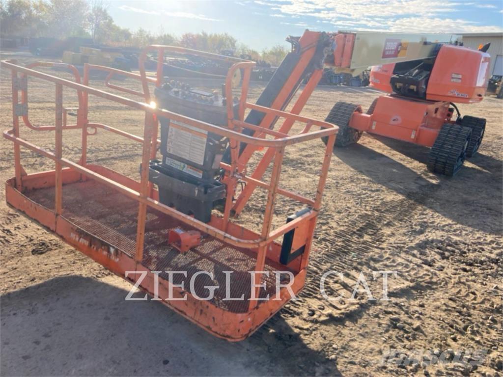 JLG 660SJ 관절형 전동이동 리프트