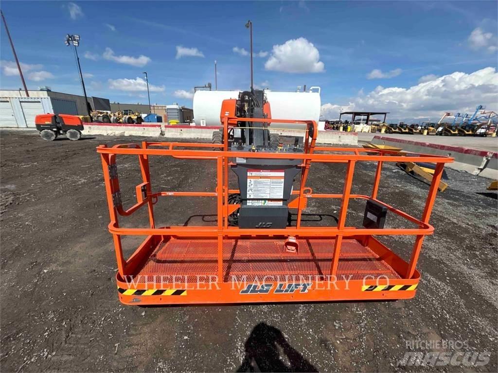 JLG 660SJ SP 관절형 전동이동 리프트