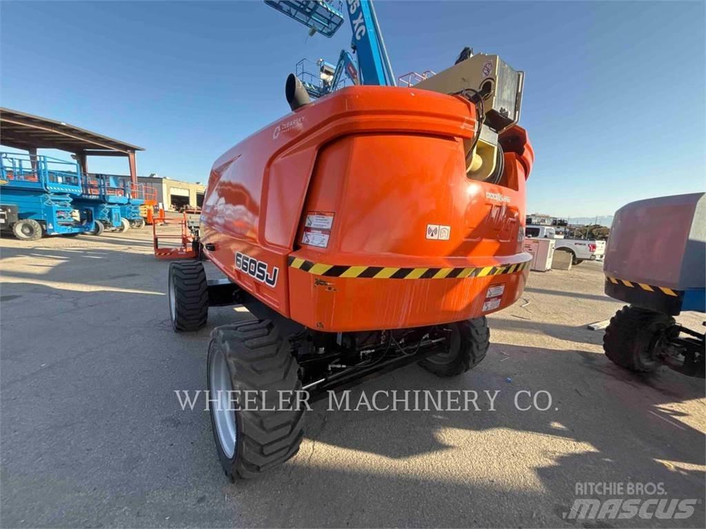 JLG 660SJ SP 관절형 전동이동 리프트