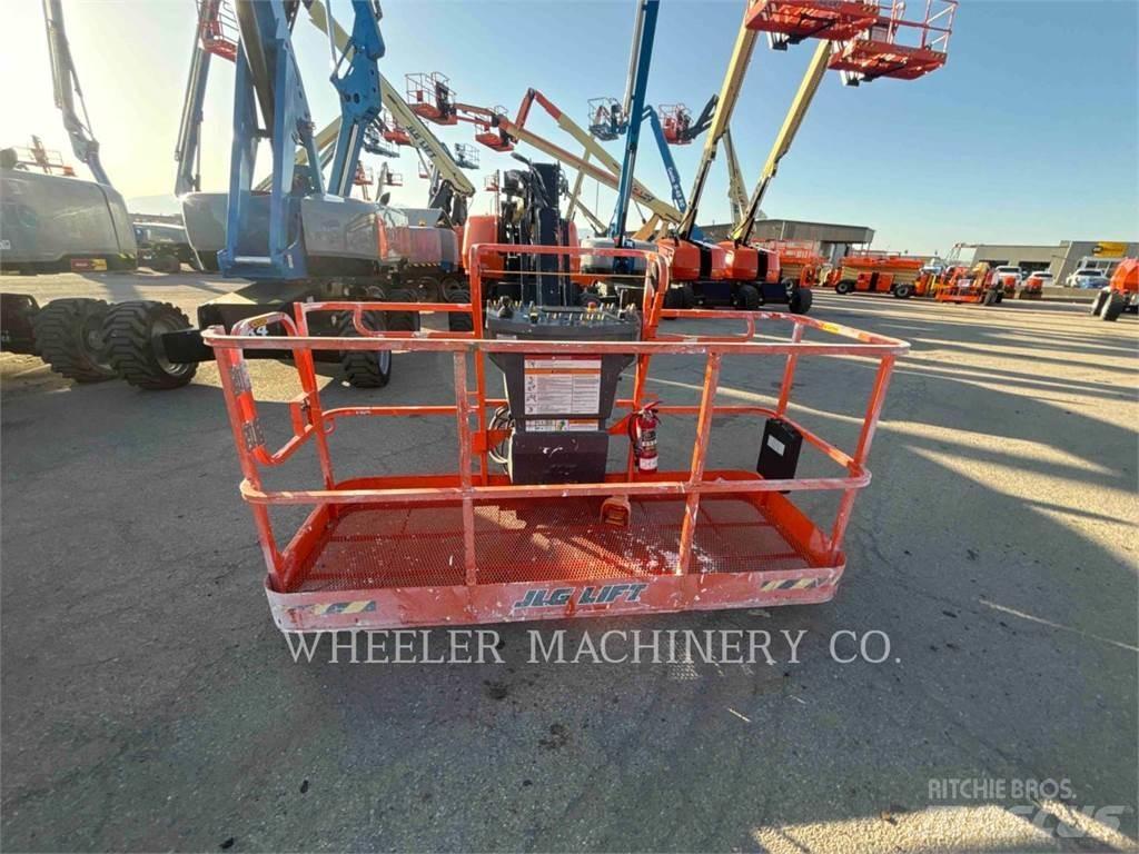 JLG 660SJ SP 관절형 전동이동 리프트