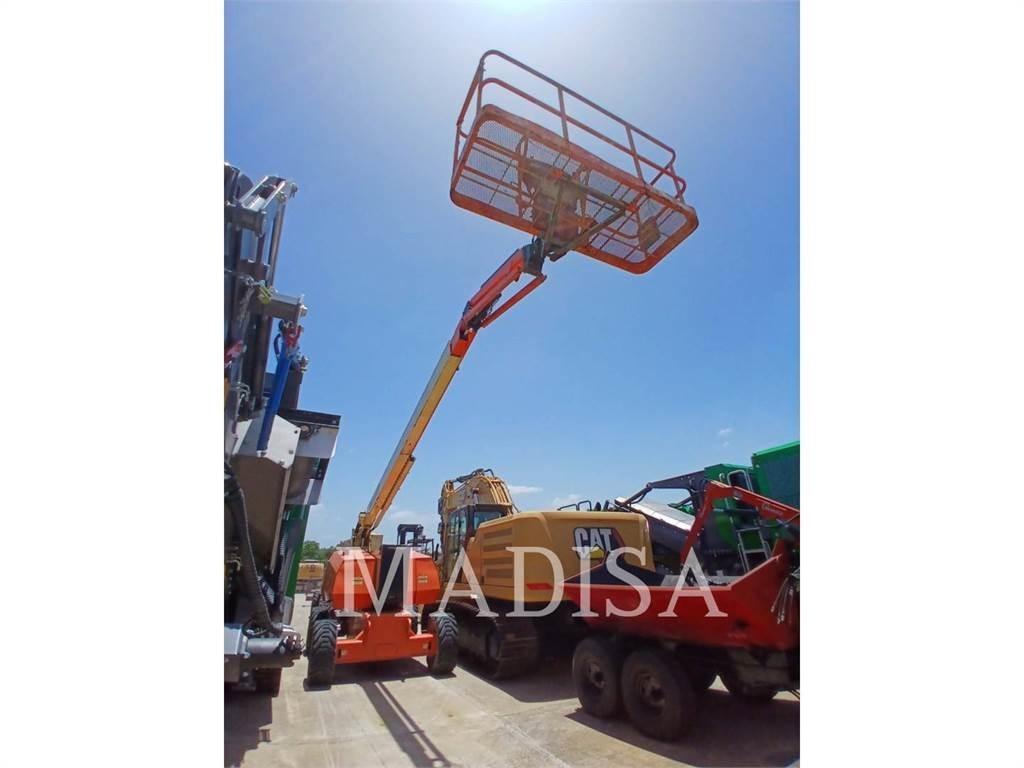 JLG 800 AJ 관절형 전동이동 리프트