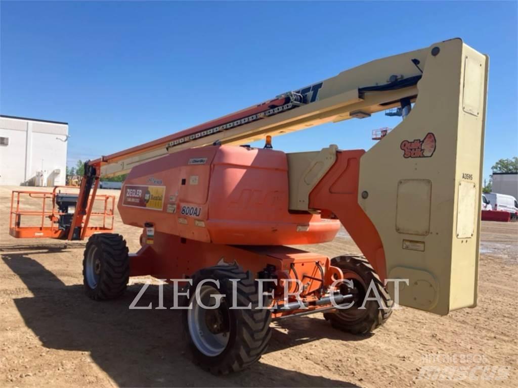 JLG 800AJ 관절형 전동이동 리프트