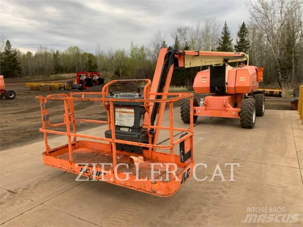 JLG 800AJ 관절형 전동이동 리프트