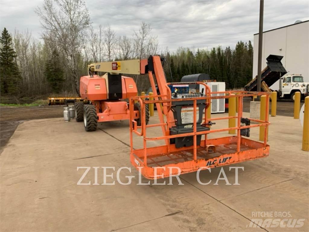 JLG 800AJ 관절형 전동이동 리프트