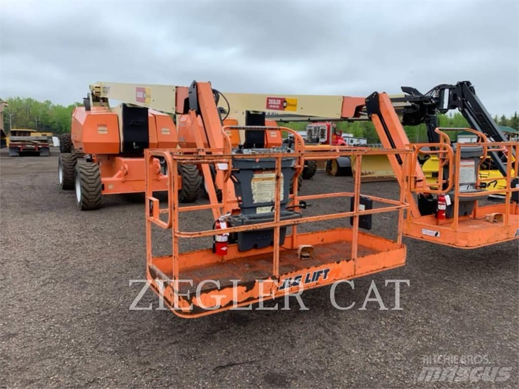 JLG 800AJ 관절형 전동이동 리프트