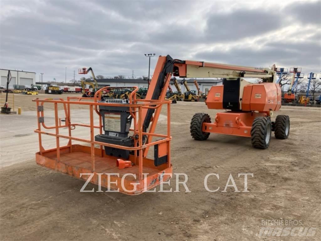 JLG 800AJ 관절형 전동이동 리프트