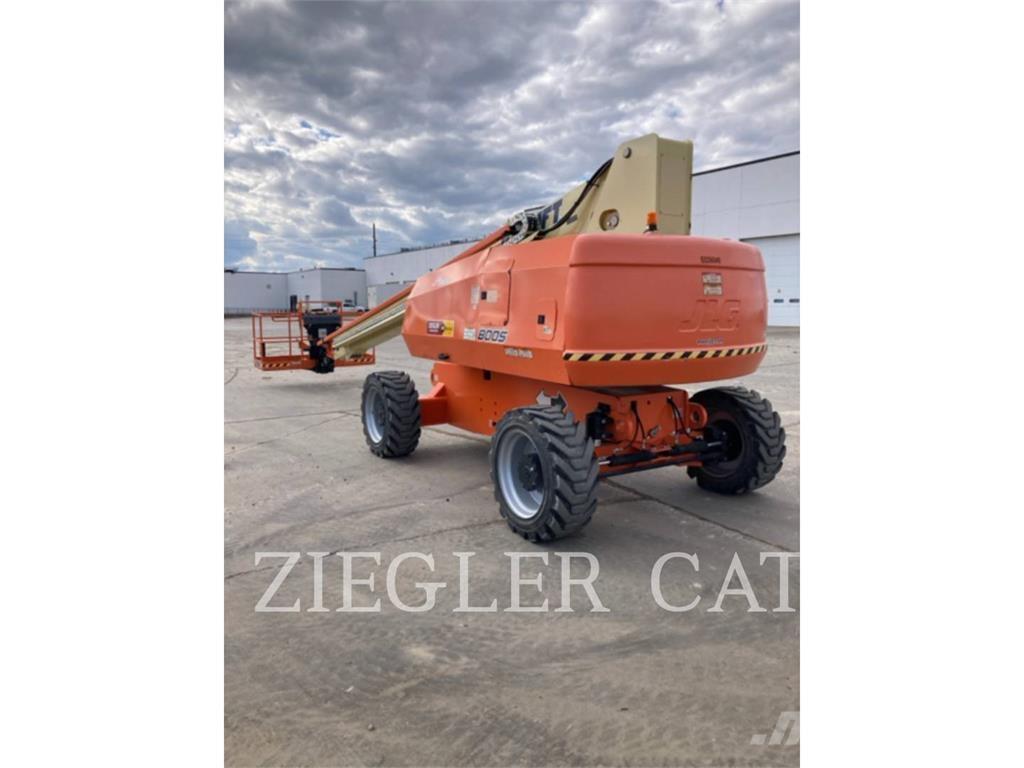 JLG 800S 관절형 전동이동 리프트