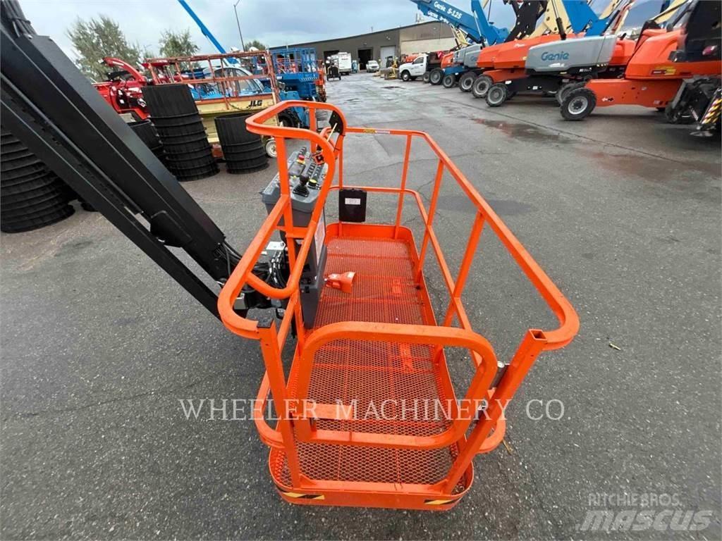 JLG 860SJ 관절형 전동이동 리프트
