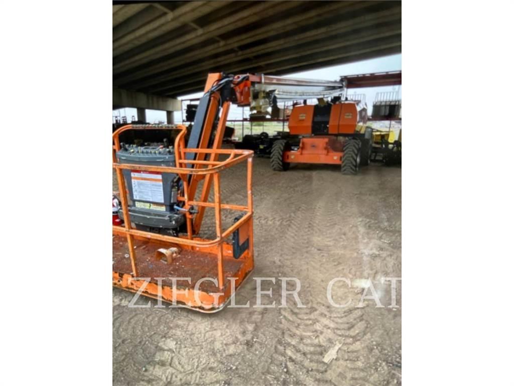 JLG 860SJ 관절형 전동이동 리프트