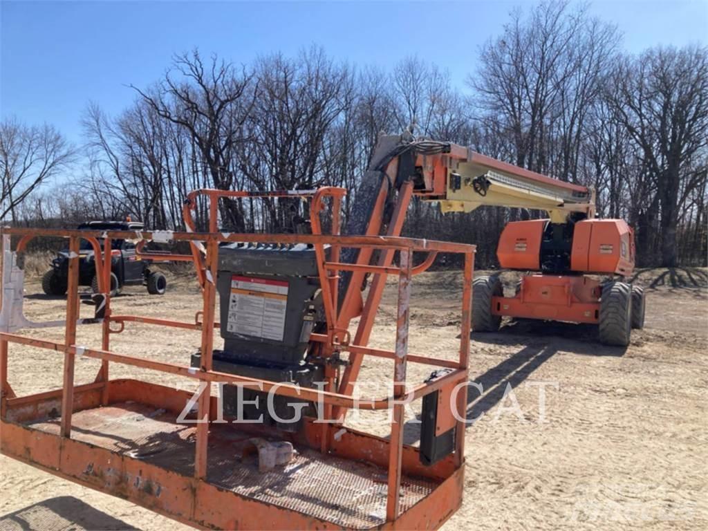JLG 860SJ 관절형 전동이동 리프트