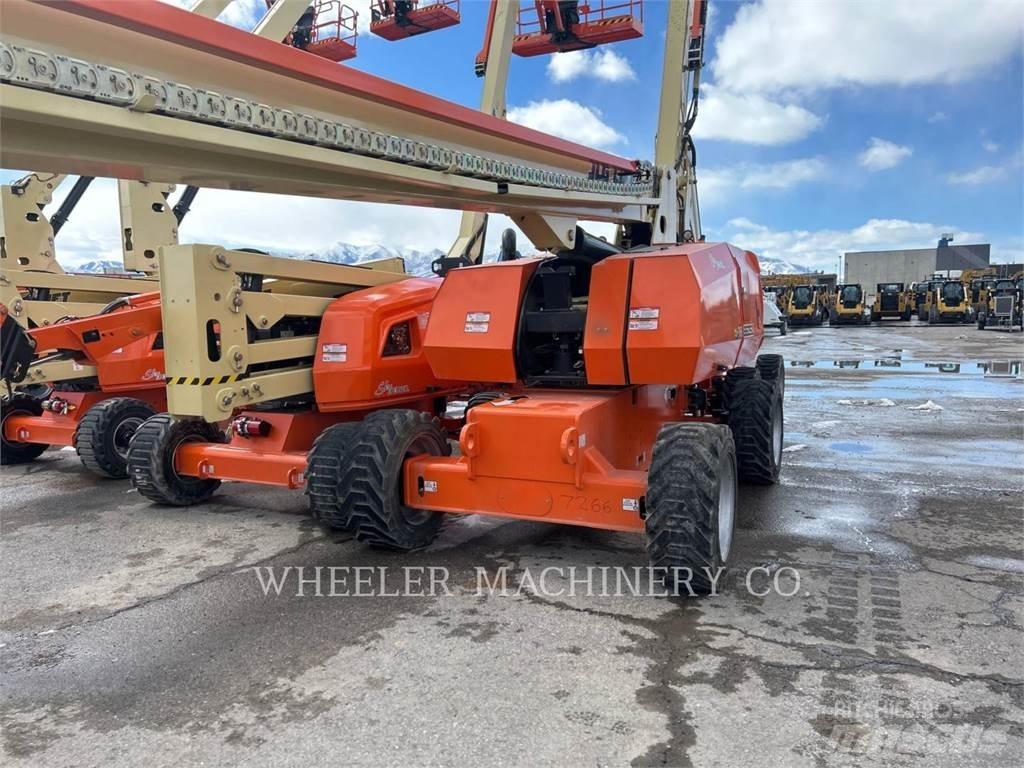 JLG 860SJ SP 관절형 전동이동 리프트