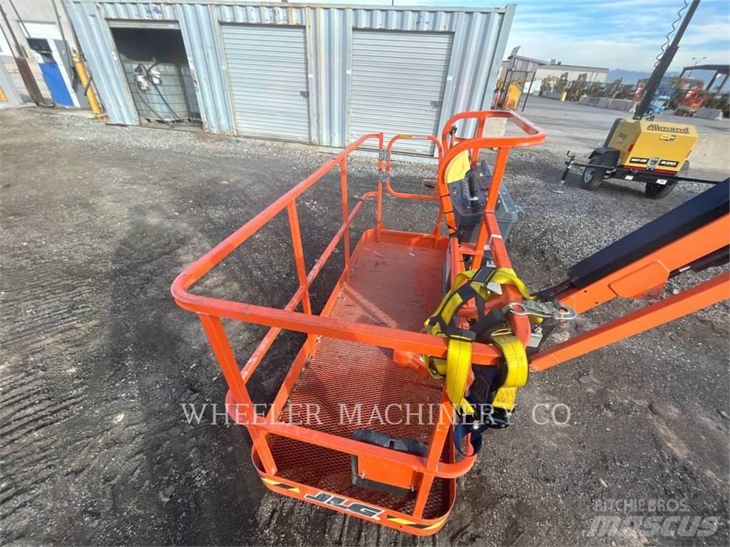 JLG 860SJ SP 관절형 전동이동 리프트