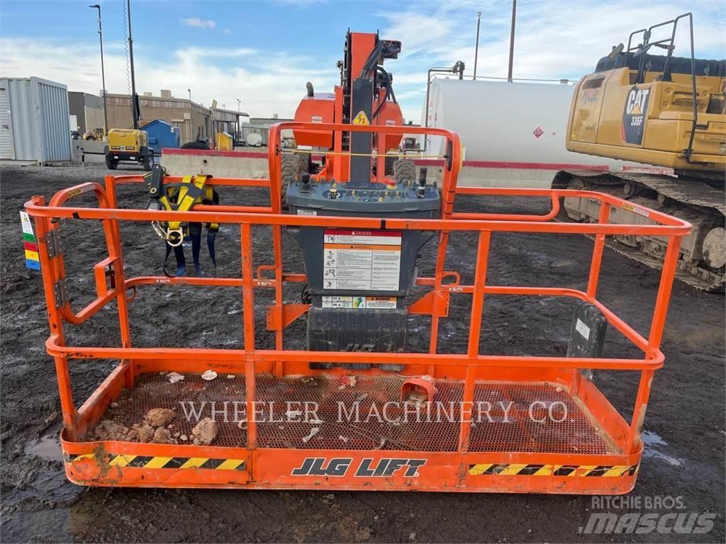 JLG 860SJ SP 관절형 전동이동 리프트