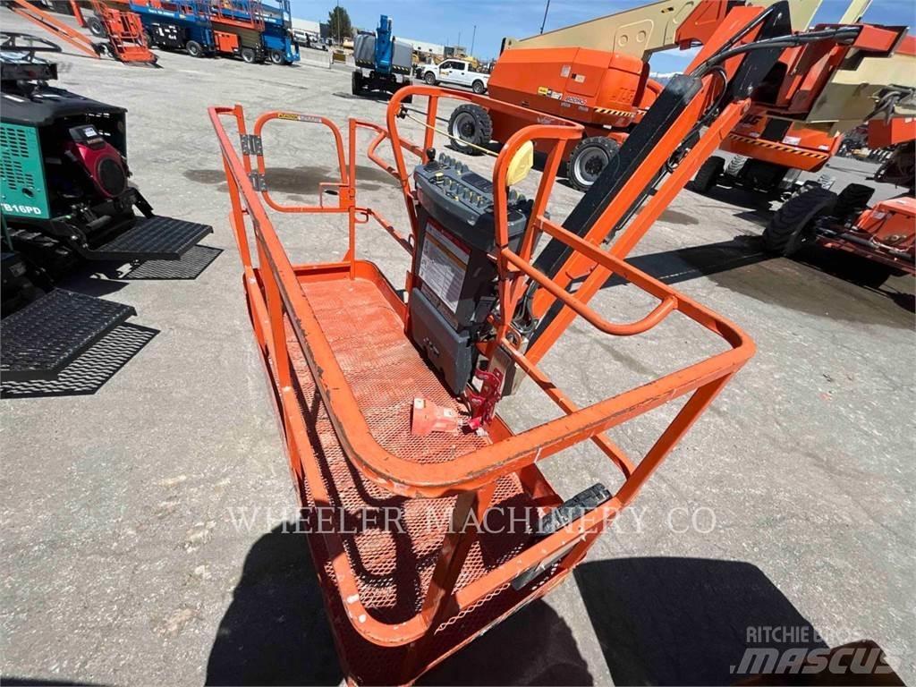 JLG 860SJ SP 관절형 전동이동 리프트