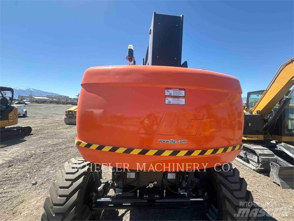JLG 860SJ SP 관절형 전동이동 리프트