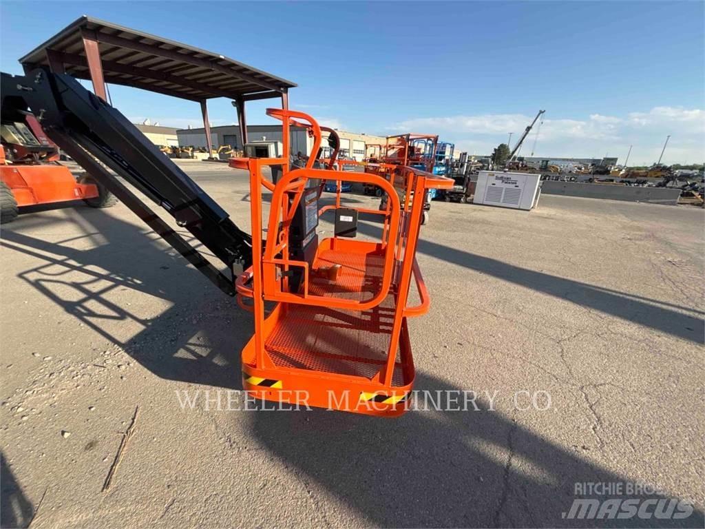 JLG 860SJ SP 관절형 전동이동 리프트