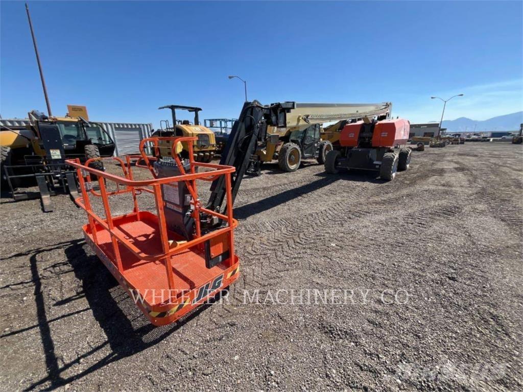 JLG 860SJ SP 관절형 전동이동 리프트