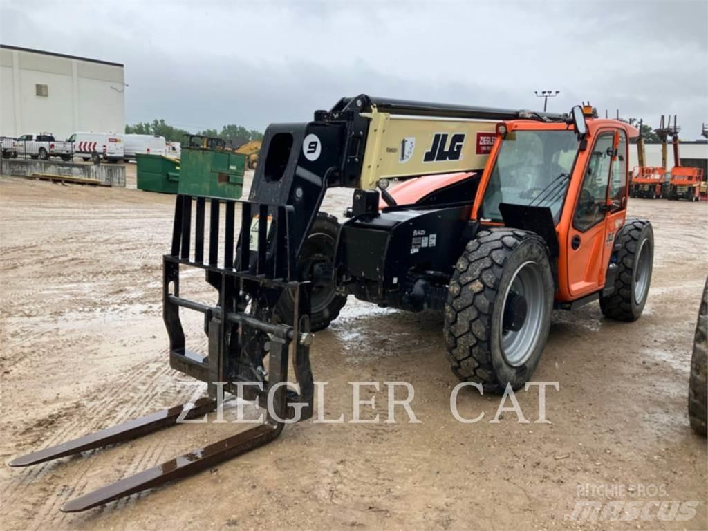 JLG 943 텔러 핸들러
