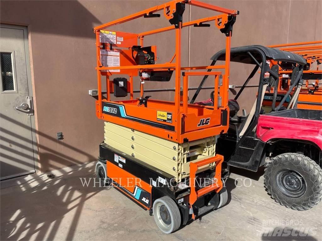 JLG AE1932 가위형 리프트