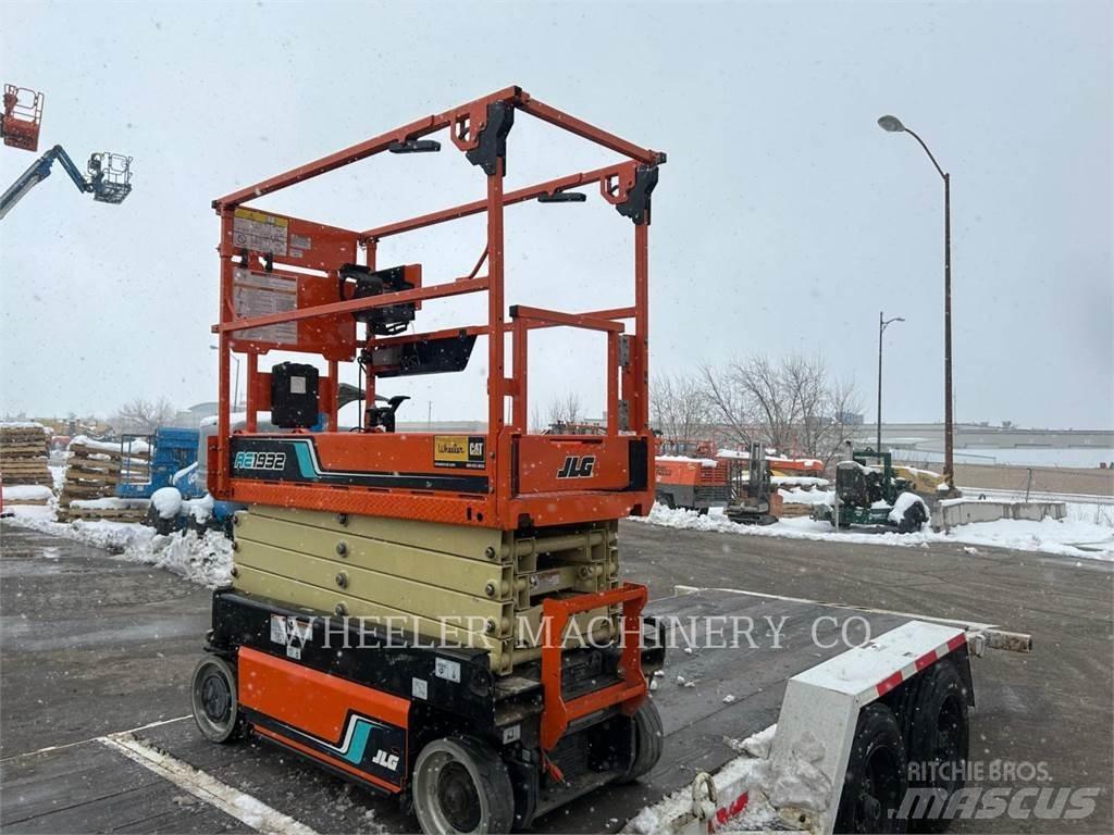JLG AE1932 가위형 리프트