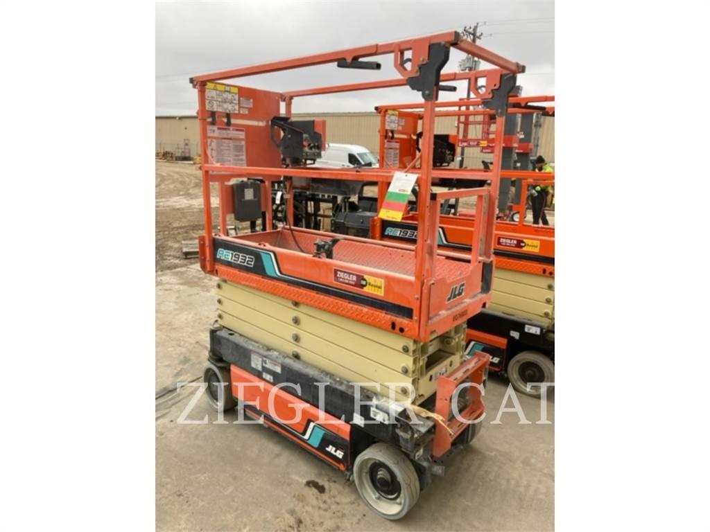 JLG AE1932 가위형 리프트